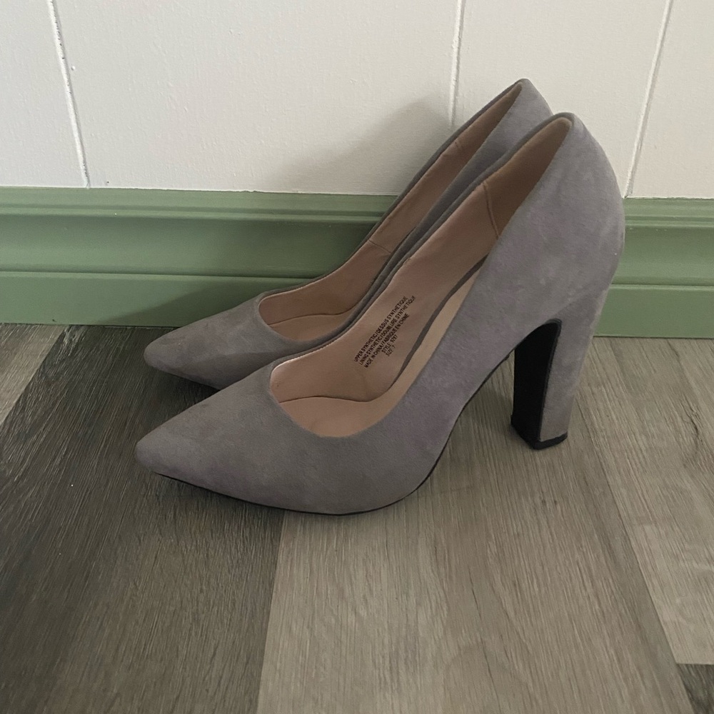 Chic Gray Suede Block Heels